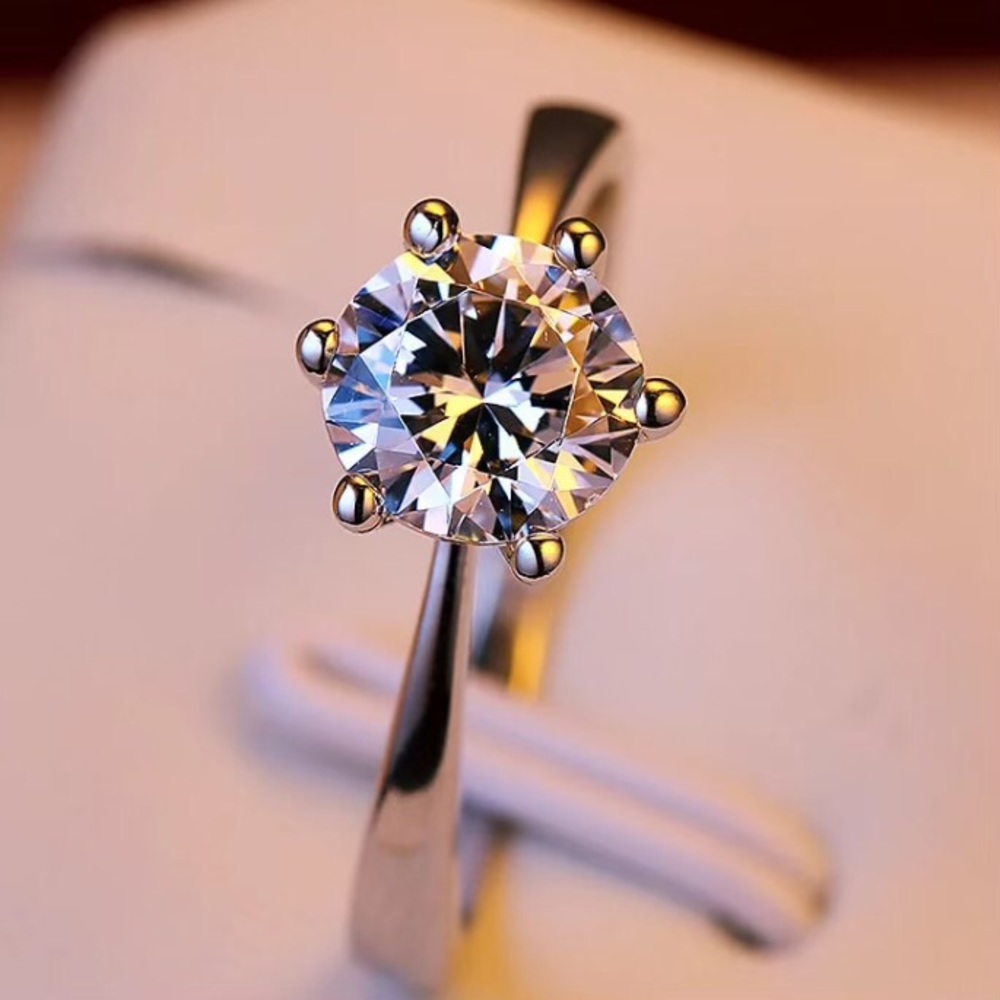 925 Silver 1/2ct Synthetic Diamond Ring
